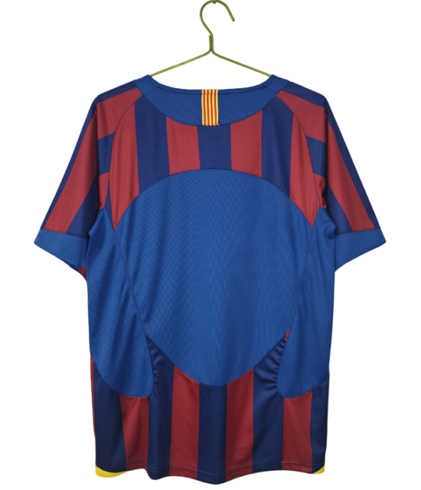 FC Barcelona Retro 2005/06 1º Equipación (barça) - Imagen 2